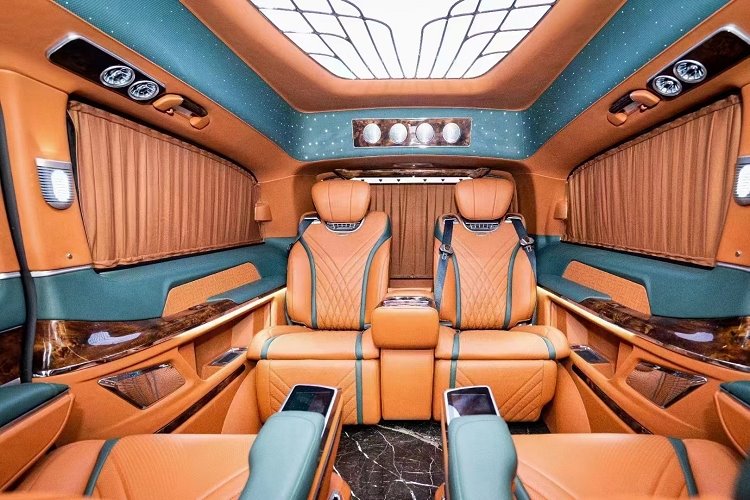 G500/g63/g65/g350/g55amg용 Maybach 테이블이 있는 자동 시트 이중 시트 전체 키트